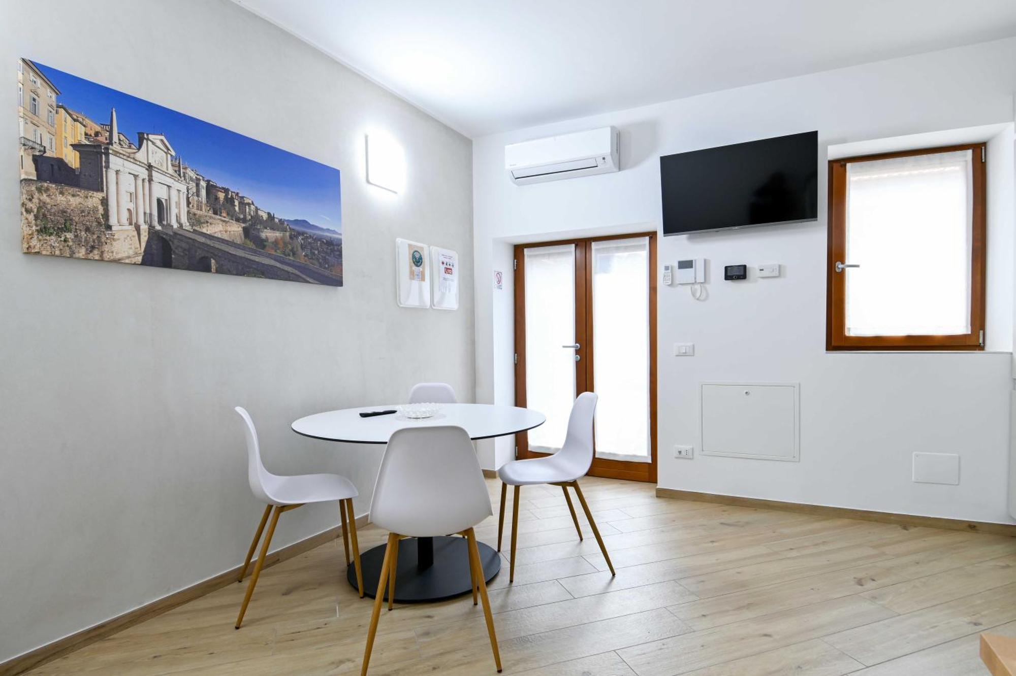 La Corte Di Scanzo - Luxury And Charm Scanzorosciate Exterior photo